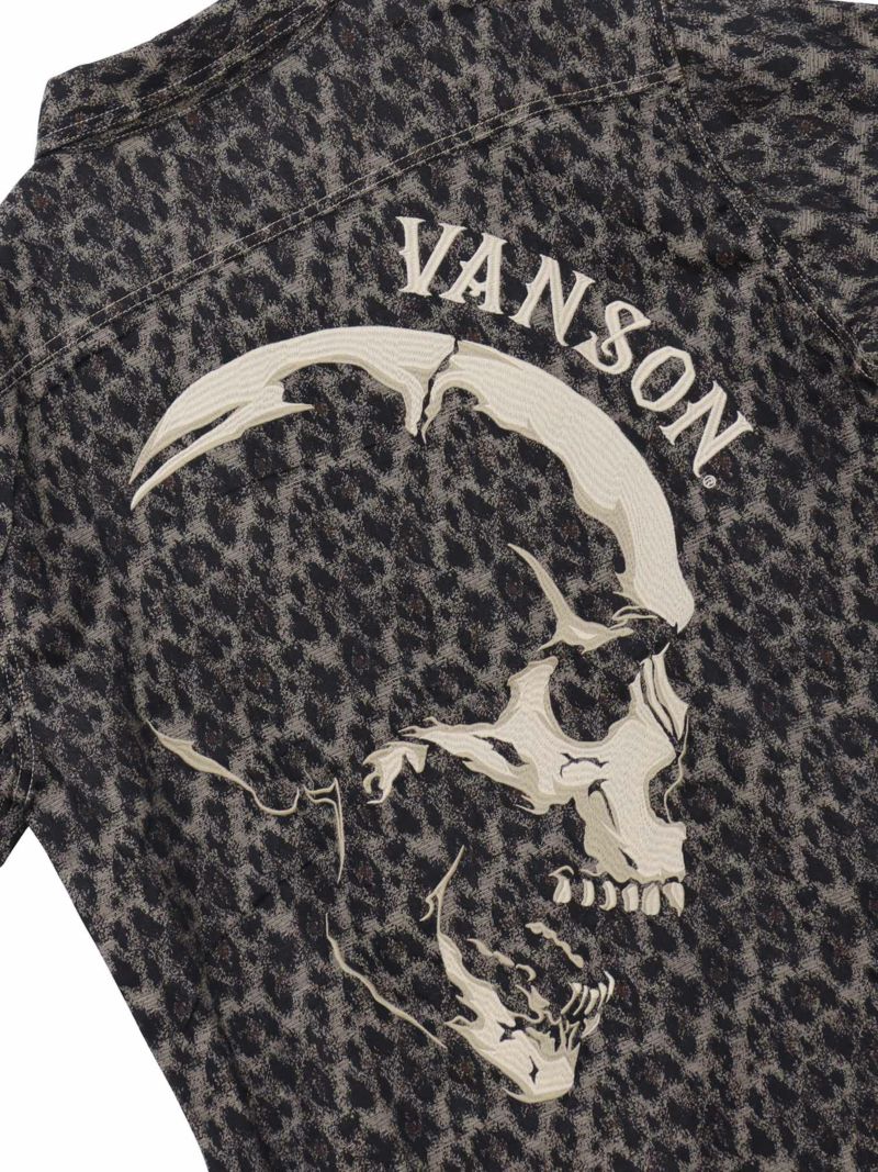 【VANSON】スカル総刺繍 半袖シャツ