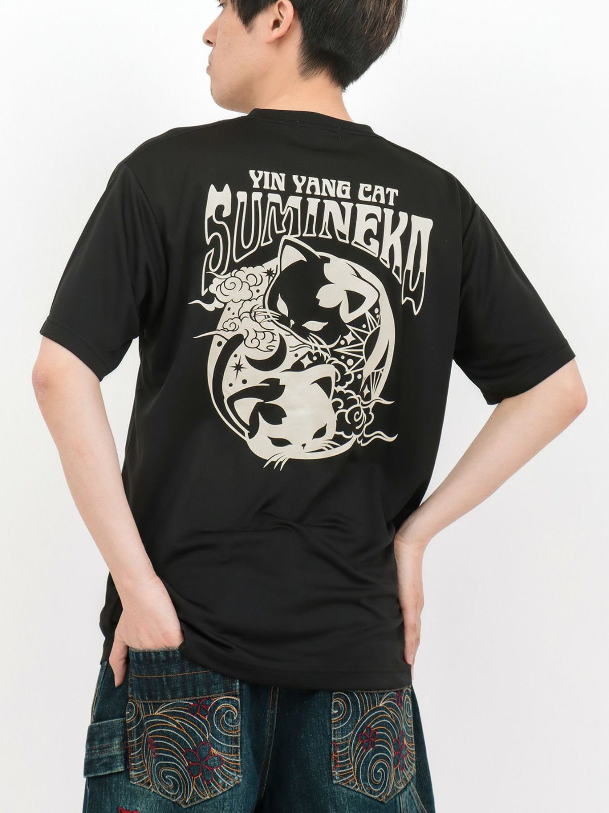 【SUMINEKO】“YIN YANG CAT”プリントDRY素材Tシャツ