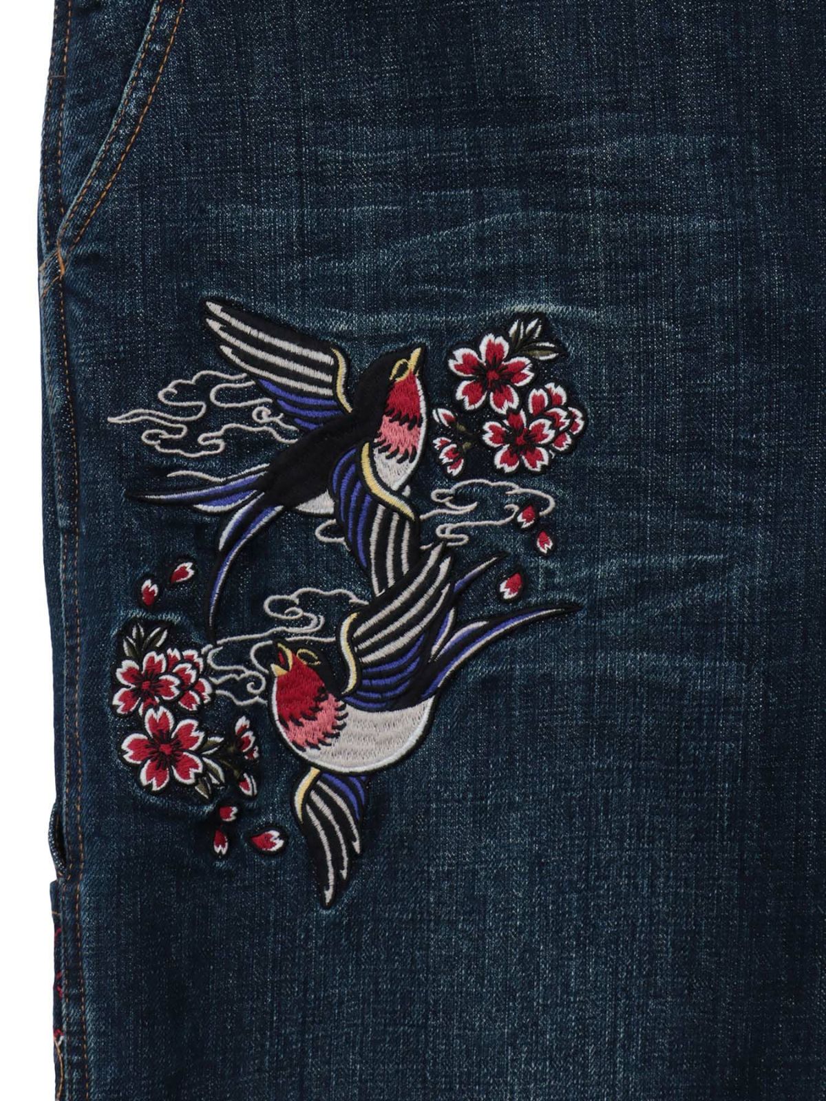 【SUMINEKO】“ツバメと振り向き猫”総刺繍デニムショーツ