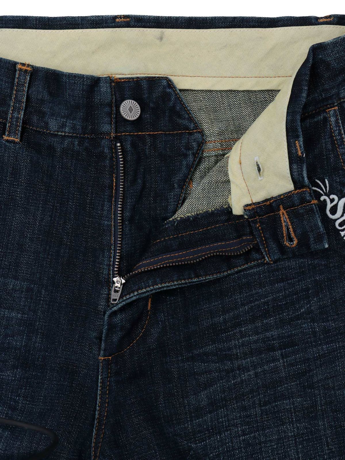 【SUMINEKO】“ツバメと振り向き猫”総刺繍デニムショーツ