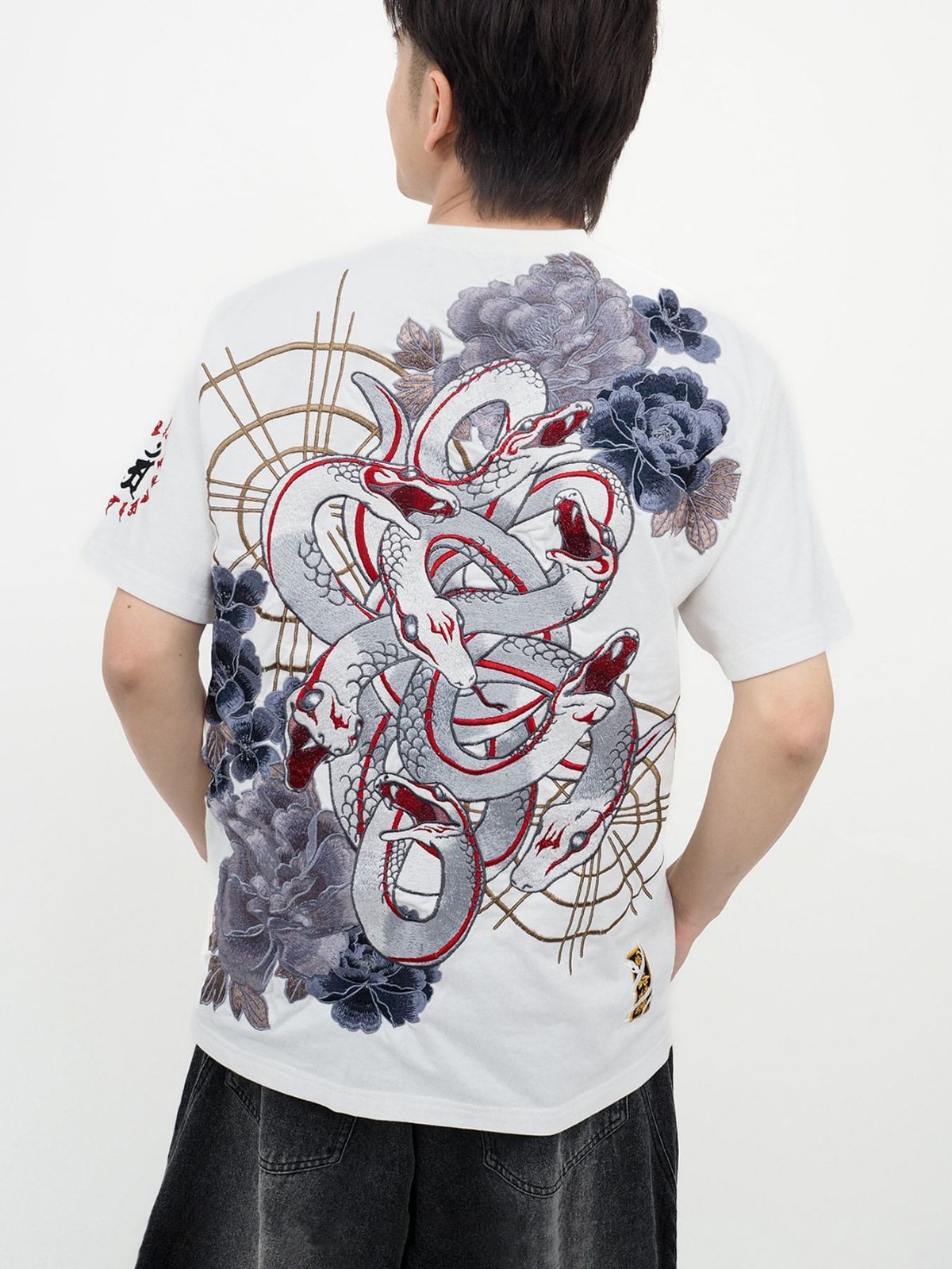 【絡繰魂・粋】“ヤマタノオロチ”総刺繍Tシャツ〔別注〕