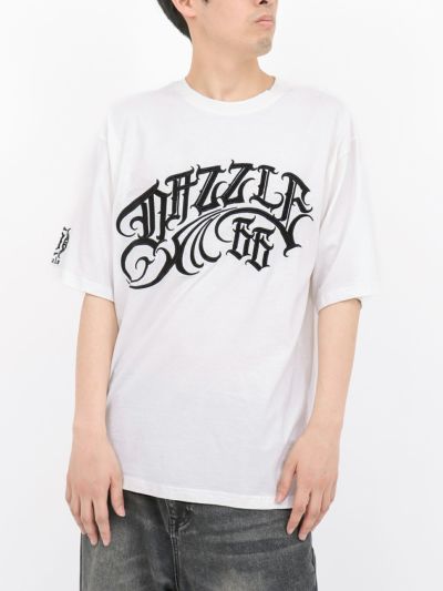 【DAZZLE】<br>フロントロゴ刺繍Tシャツ