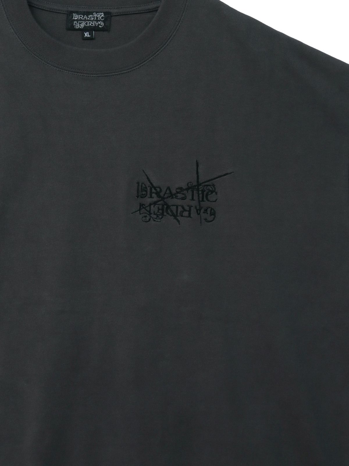 【DRASTIC GARDEN】“フェザーダリア”総刺繍Tシャツ