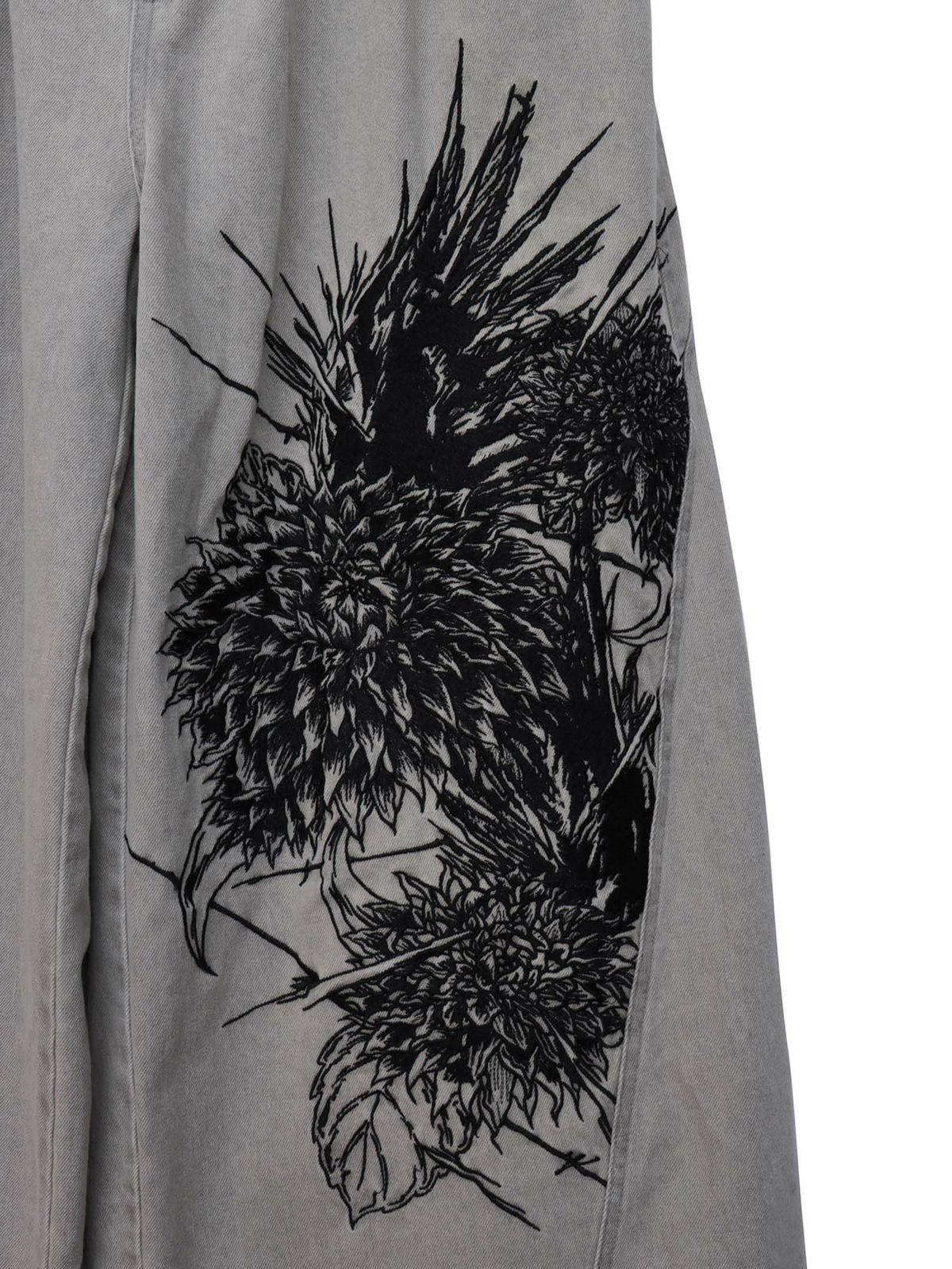 【DRASTIC GARDEN】“フェザーダリア”総刺繍デニムバギーパンツ