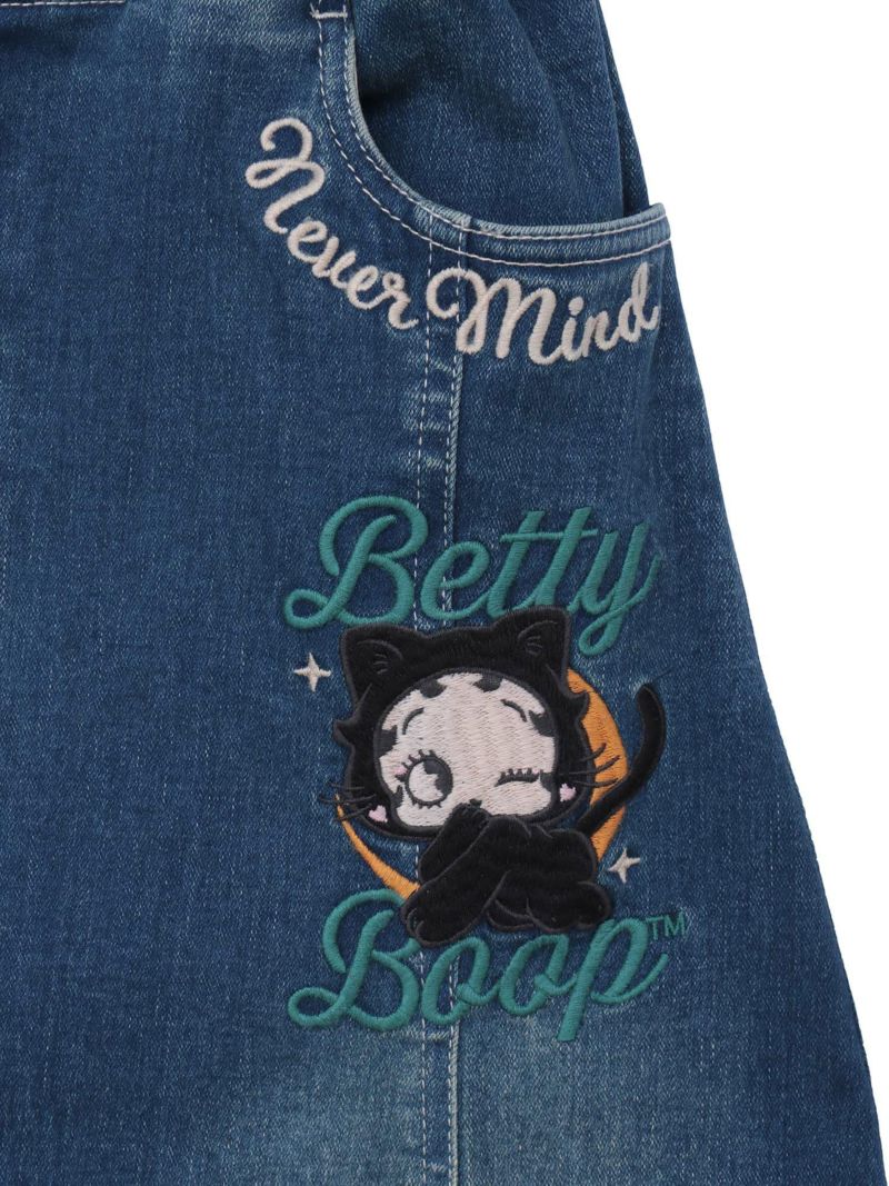 【BETTY BOOP】“黒猫&白猫ベイビーベティ”総刺繍ストレッチデニム切替ロングスカート〔別注〕