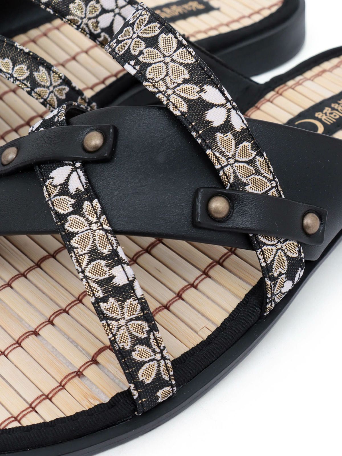 【絡繰魂】桜金欄遣いクロスストラップ竹底サンダル