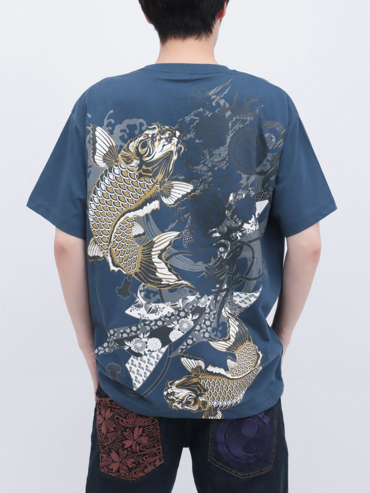 【和風景】登り鯉 刺繍入りプリントＴシャツ