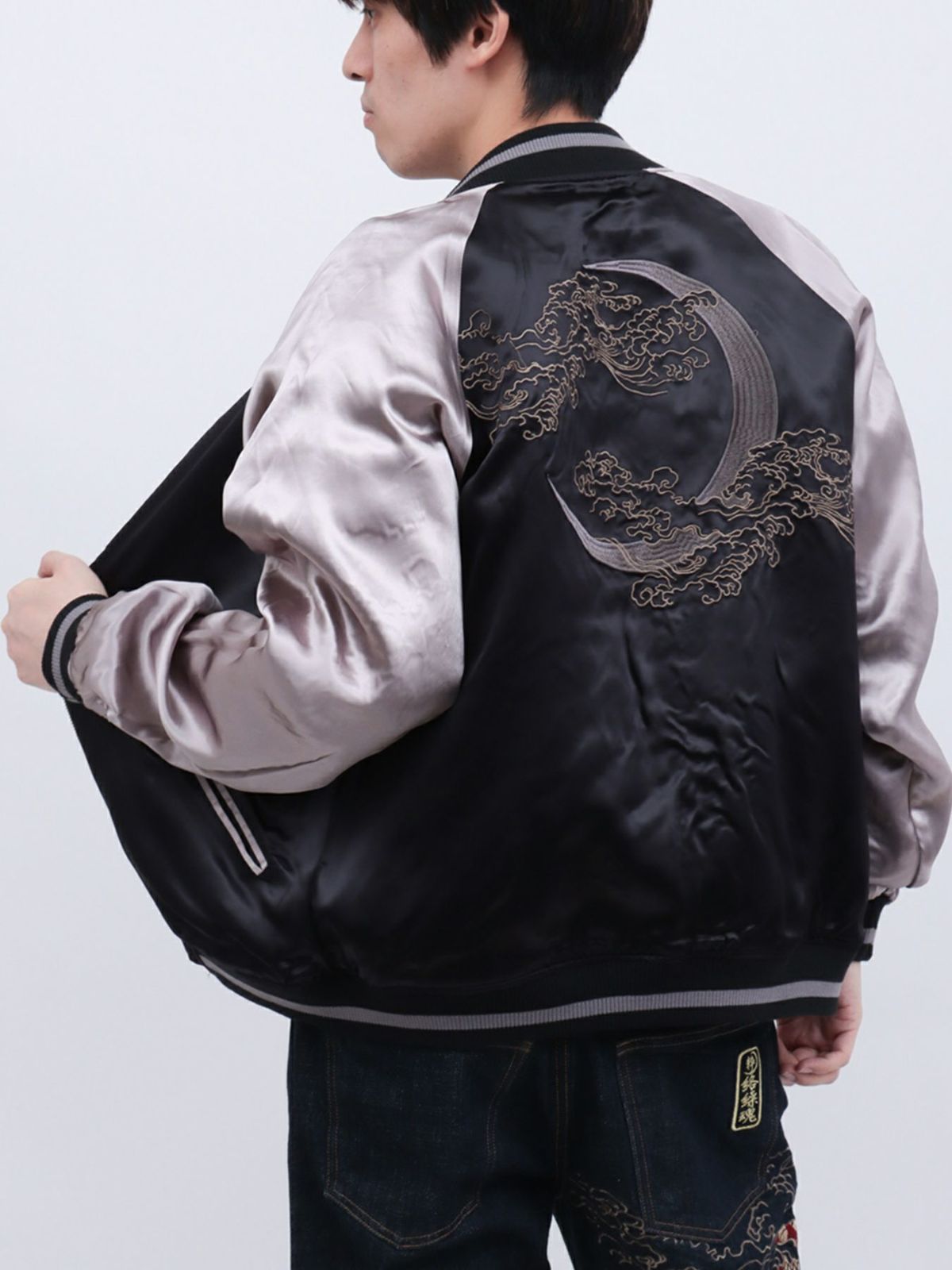 【絡繰魂・粋】“月光双龍”総刺繍リバーシブルスカジャン