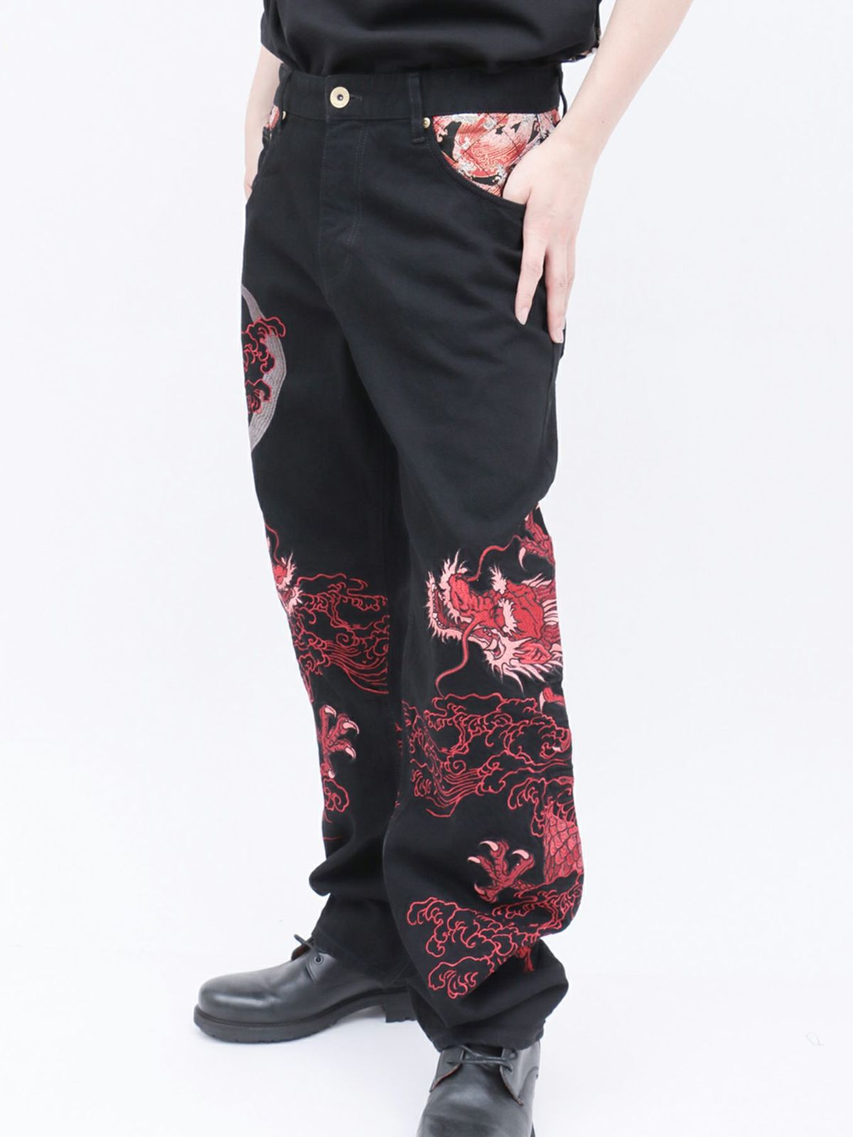 【絡繰魂・粋】“月光双龍”総刺繍デニムパンツ