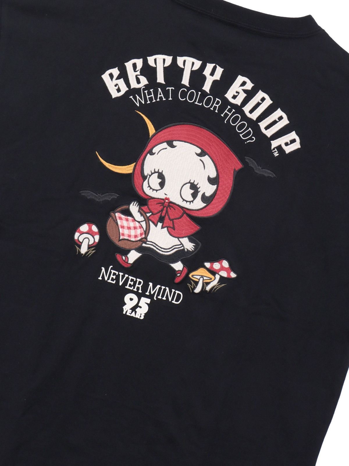 【BETTY BOOP】“赤ずきんベイビーベティ”刺繍Tシャツ