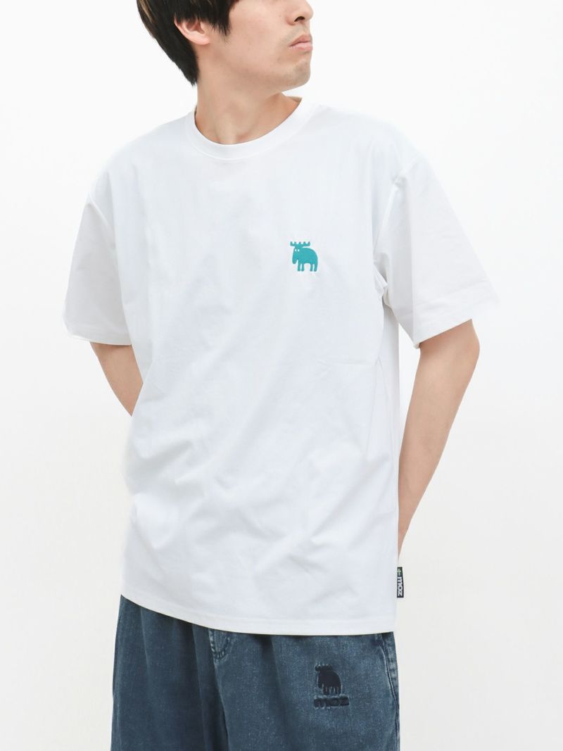 【moz】エルク ワンポイント刺繍バックプリントTシャツ〔別注〕