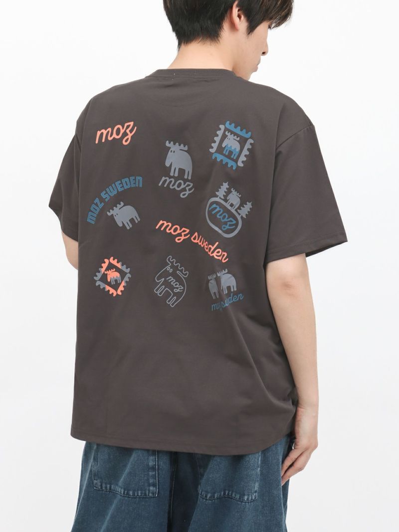 【moz】エルク ワンポイント刺繍バックプリントTシャツ〔別注〕