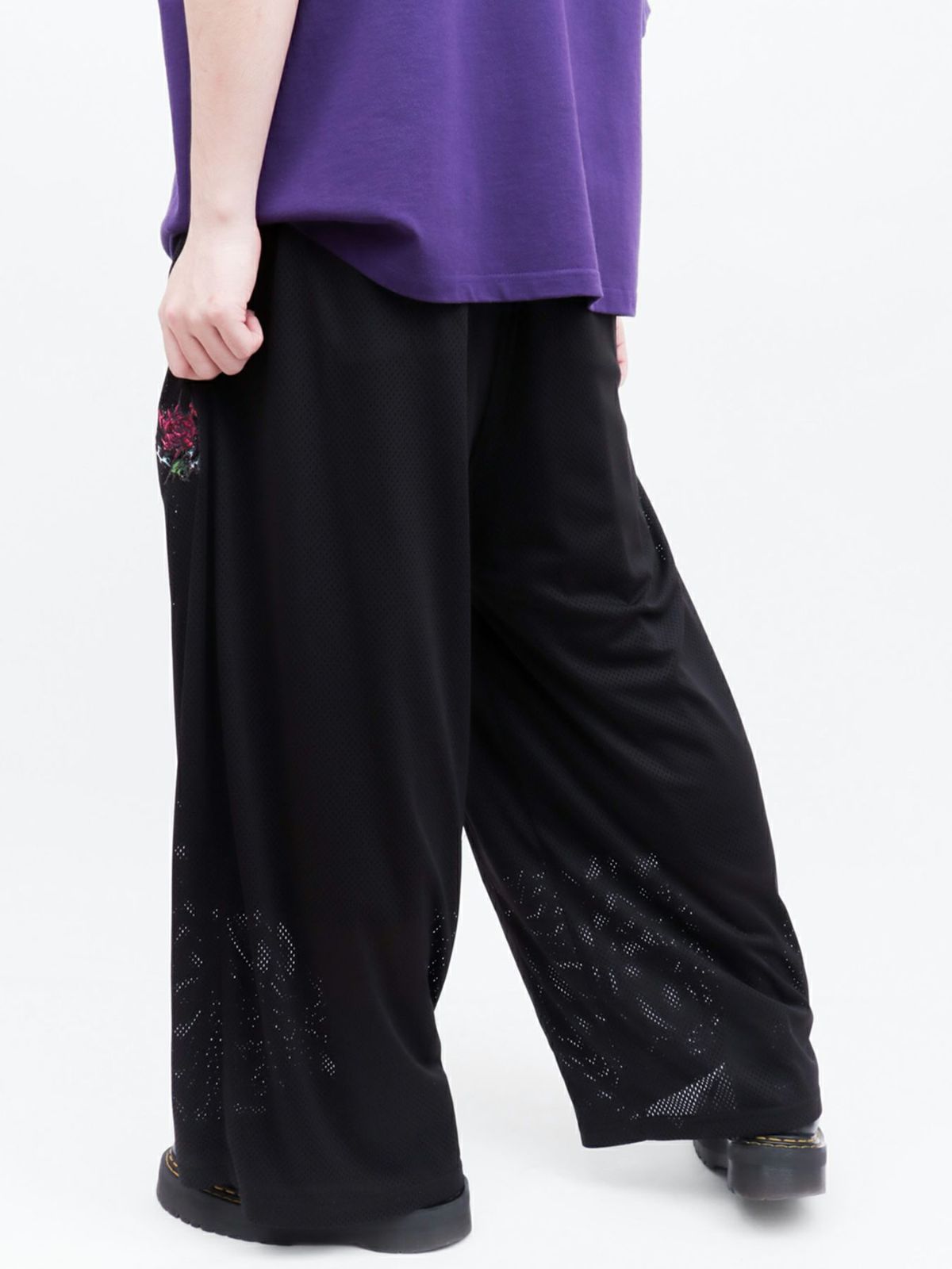 【DRASTIC GARDEN】“稲妻の薔薇”総刺繍メッシュ素材ワイドパンツ