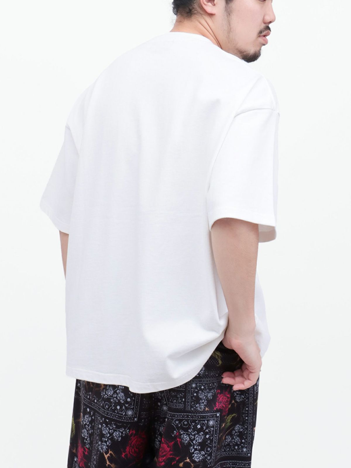 【DRASTIC GARDEN】“稲妻の薔薇”ワンポイント刺繍Tシャツ