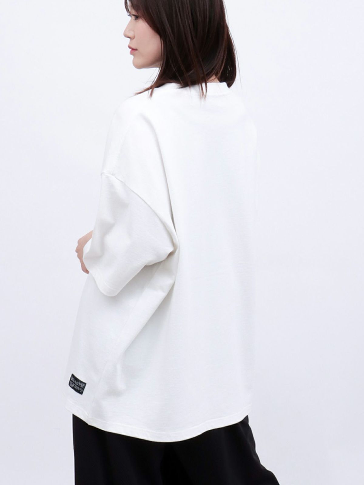 【DRASTIC GARDEN】“稲妻の薔薇”ワンポイント刺繍Tシャツ