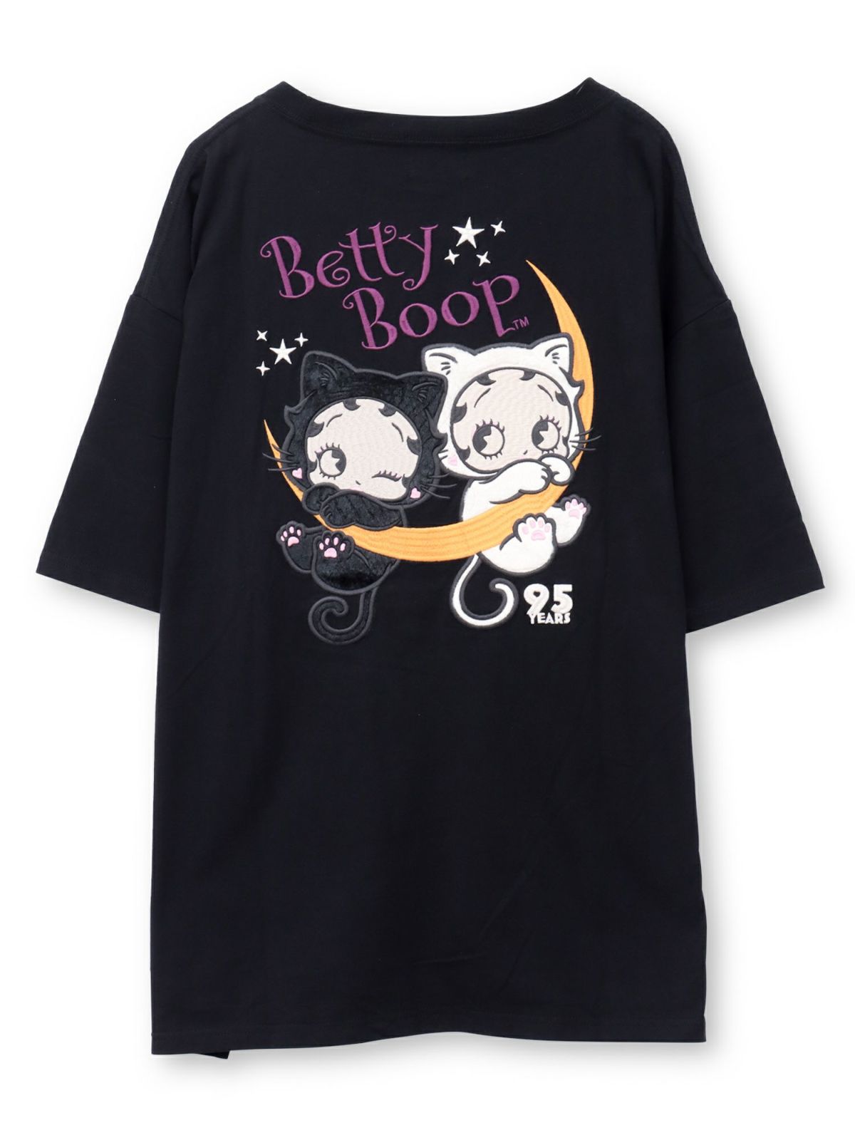 【BETTY BOOP】“黒猫&白猫ベイビーベティ”刺繍入りTシャツ〔別注〕