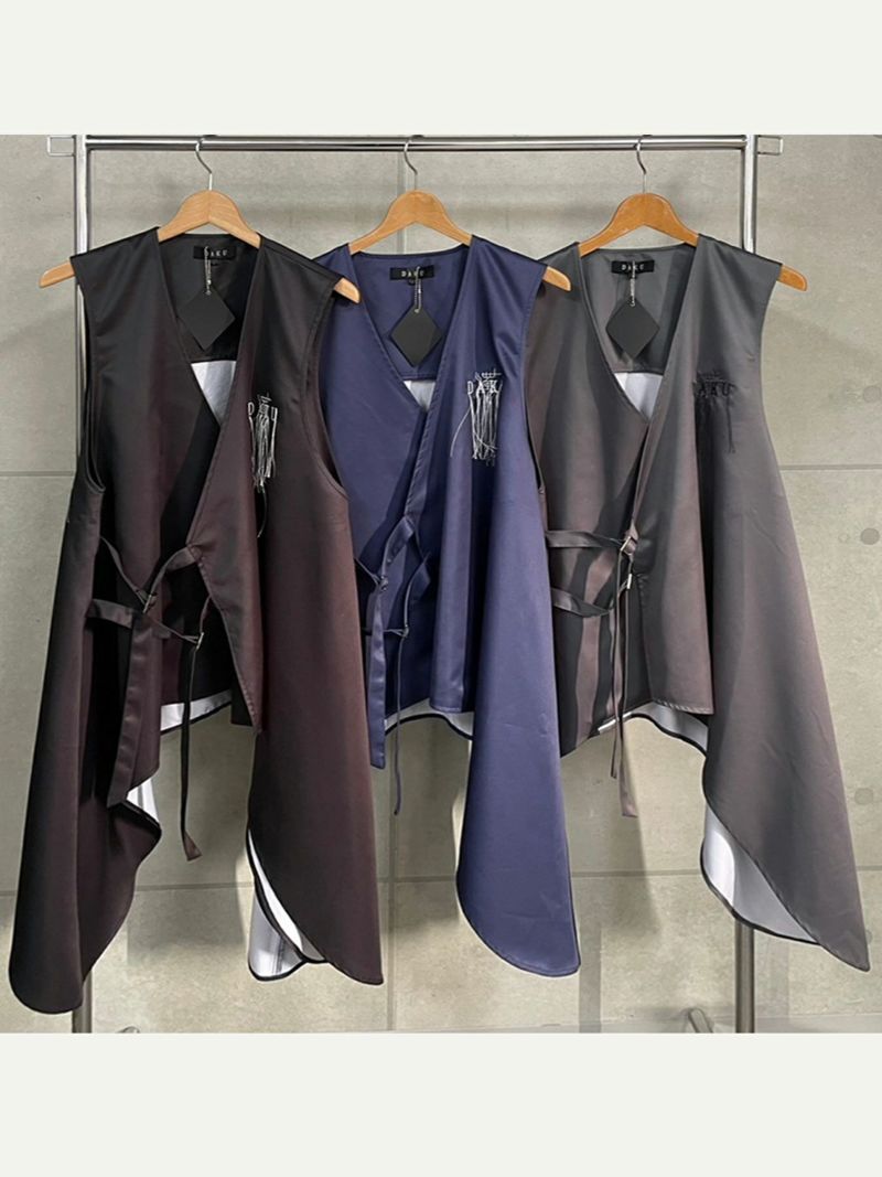 【DAKU】カラス刺繍イレヘムベスト