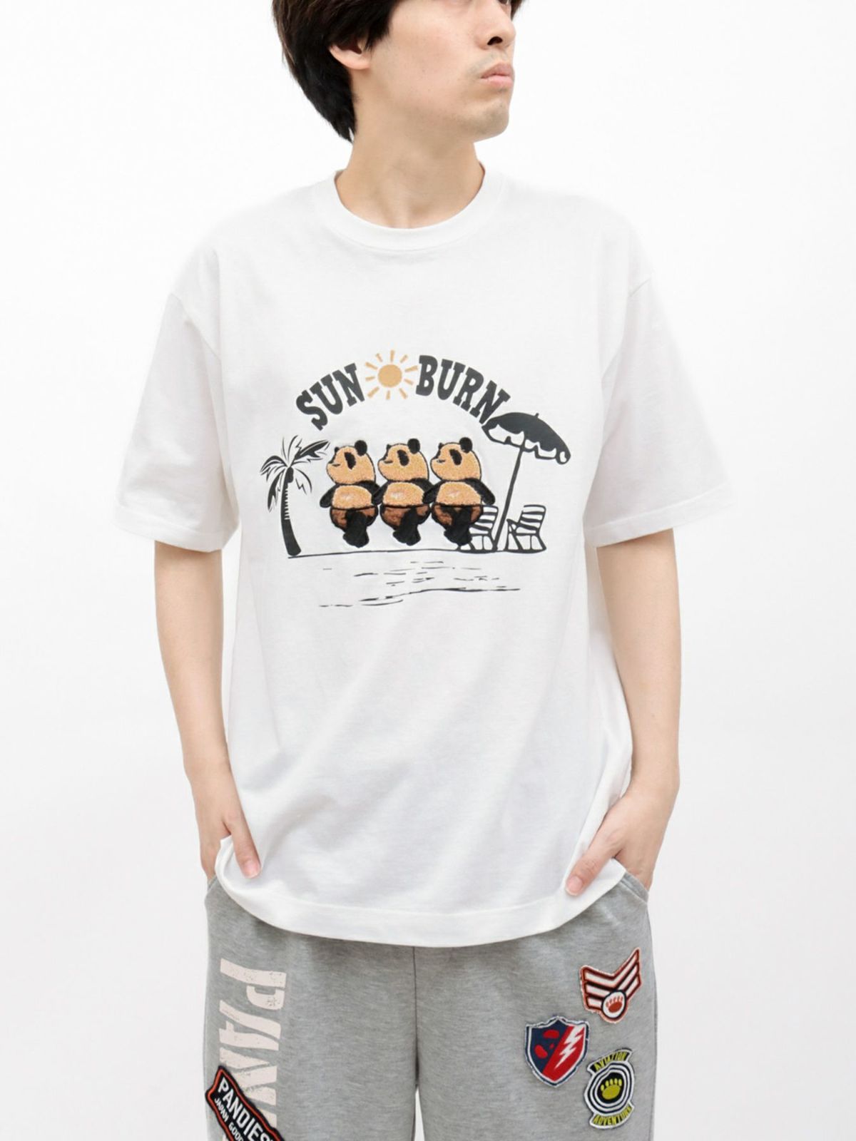 【PANDIESTA JAPAN】“日焼けパンダ”刺入りTシャツ