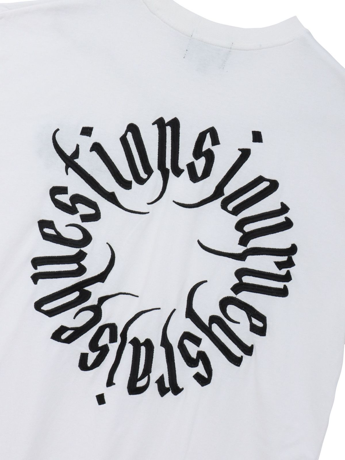  【DAZZLE】“CIRCLE LOGO”総刺繍Tシャツ