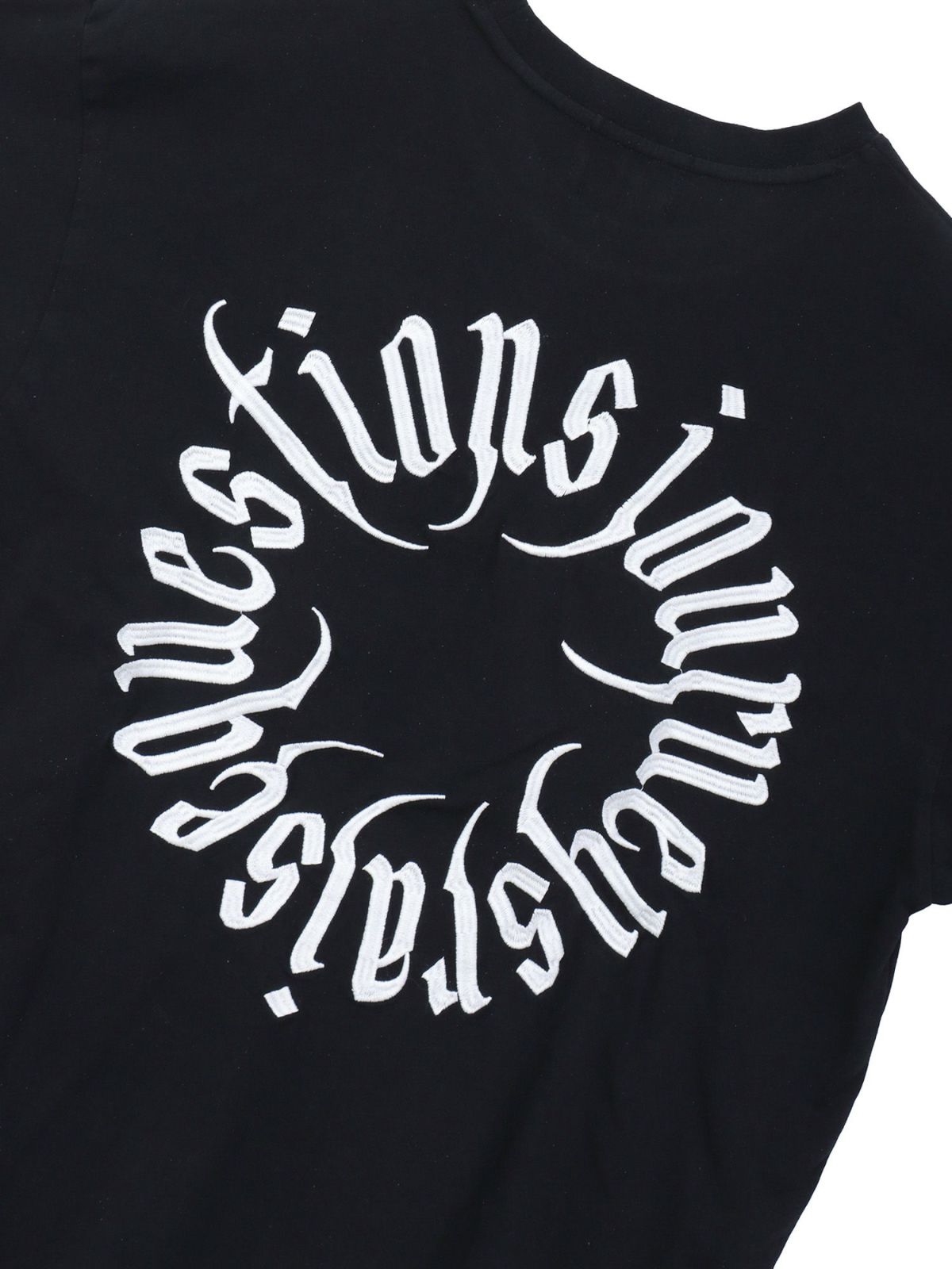  【DAZZLE】“CIRCLE LOGO”総刺繍Tシャツ