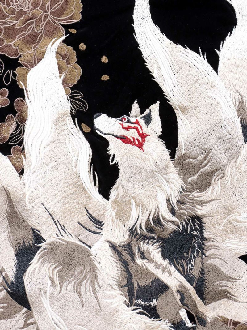 【絡繰魂・粋】“火炎九尾”総刺繍 ベロア素材スカジャン