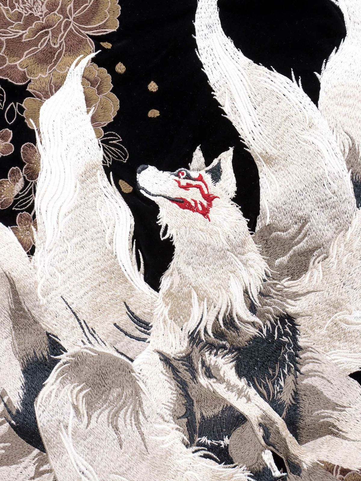 【絡繰魂・粋】“火炎九尾”総刺繍 ベロア素材スカジャン