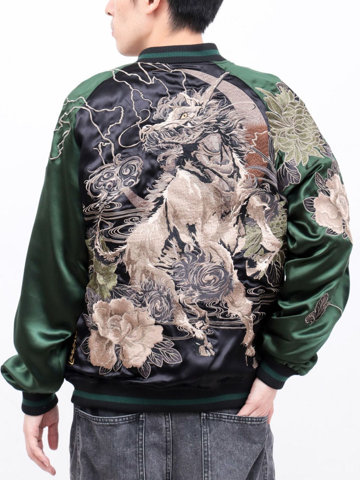 【絡繰魂・粋】“麒麟と菊牡丹”総刺繍リバーシブルスカジャン