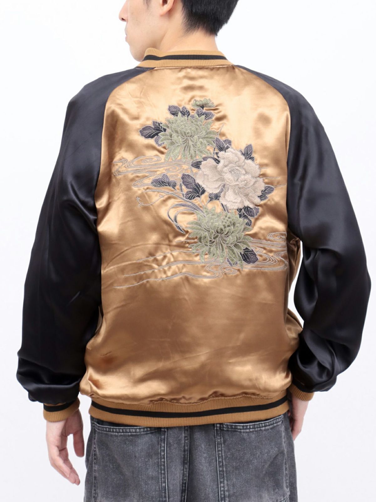 【絡繰魂・粋】“麒麟と菊牡丹”総刺繍リバーシブルスカジャン