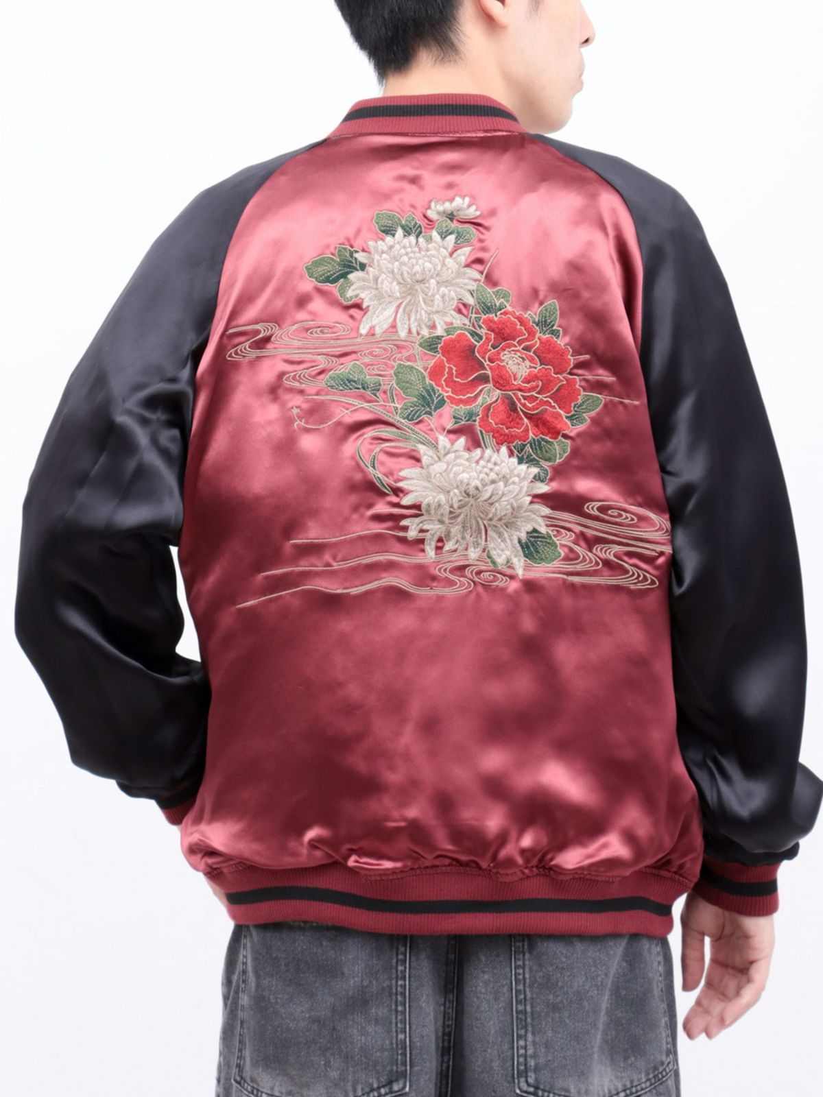 【絡繰魂・粋】“麒麟と菊牡丹”総刺繍リバーシブルスカジャン