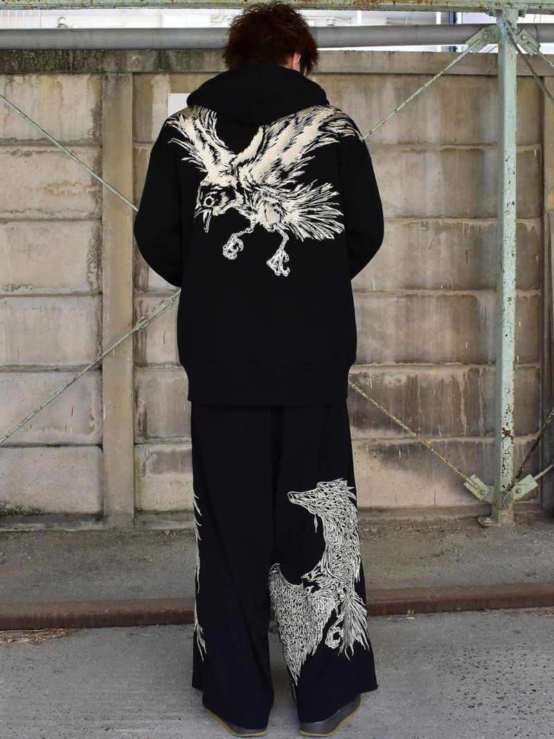【DAKU】“CROW”総刺繍ZIPパーカー