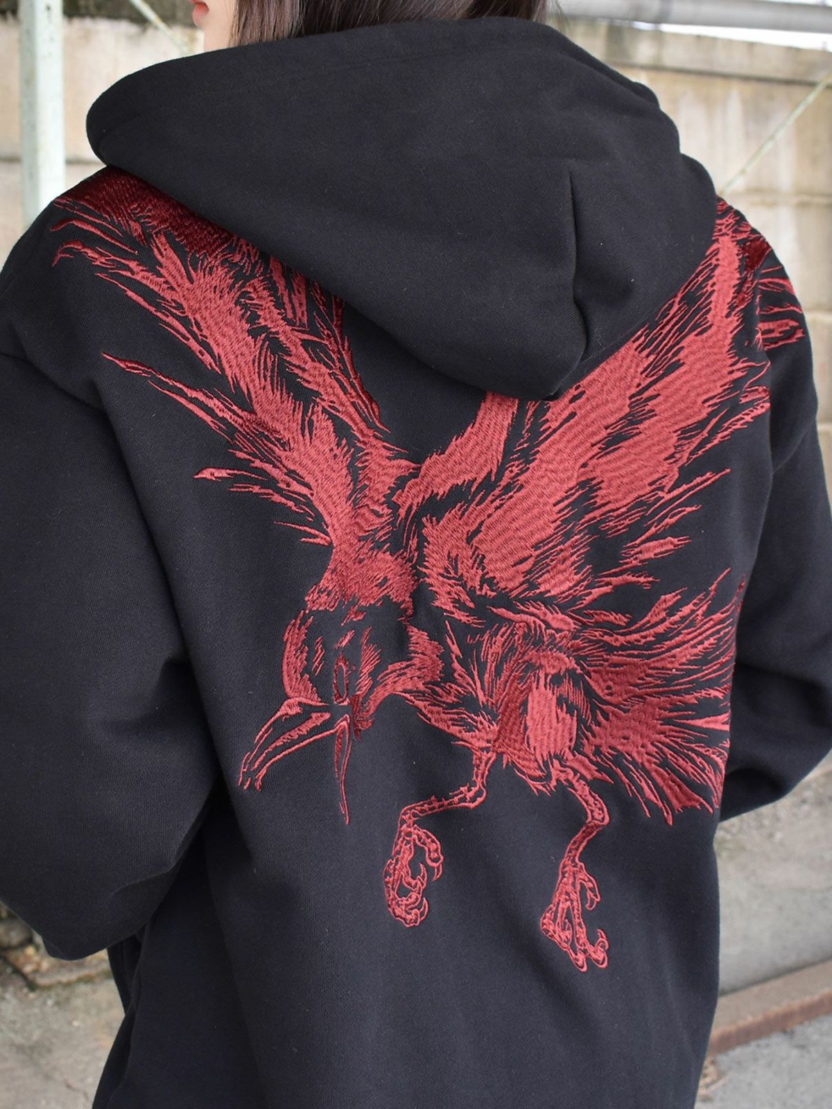 【DAKU】“CROW”総刺繍ZIPパーカー