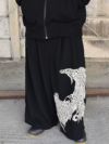 【DAKU】“CROW”総刺繍ワイドパンツ