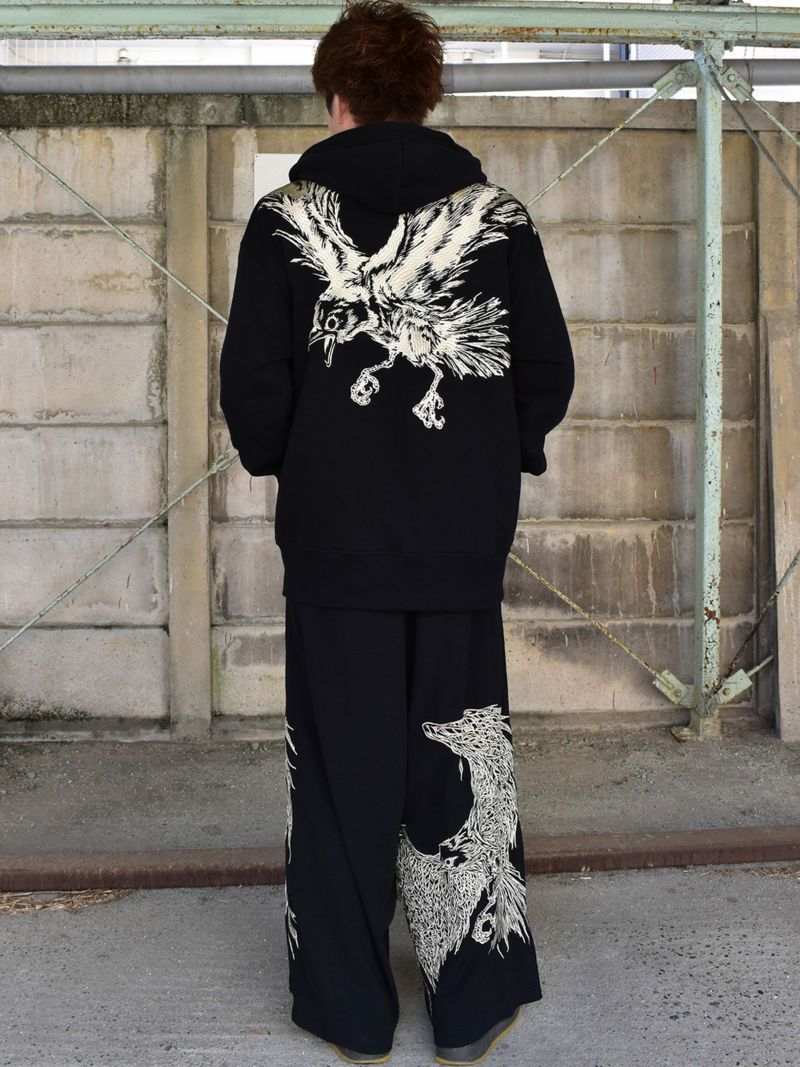 【DAKU】“CROW”総刺繍ワイドパンツ
