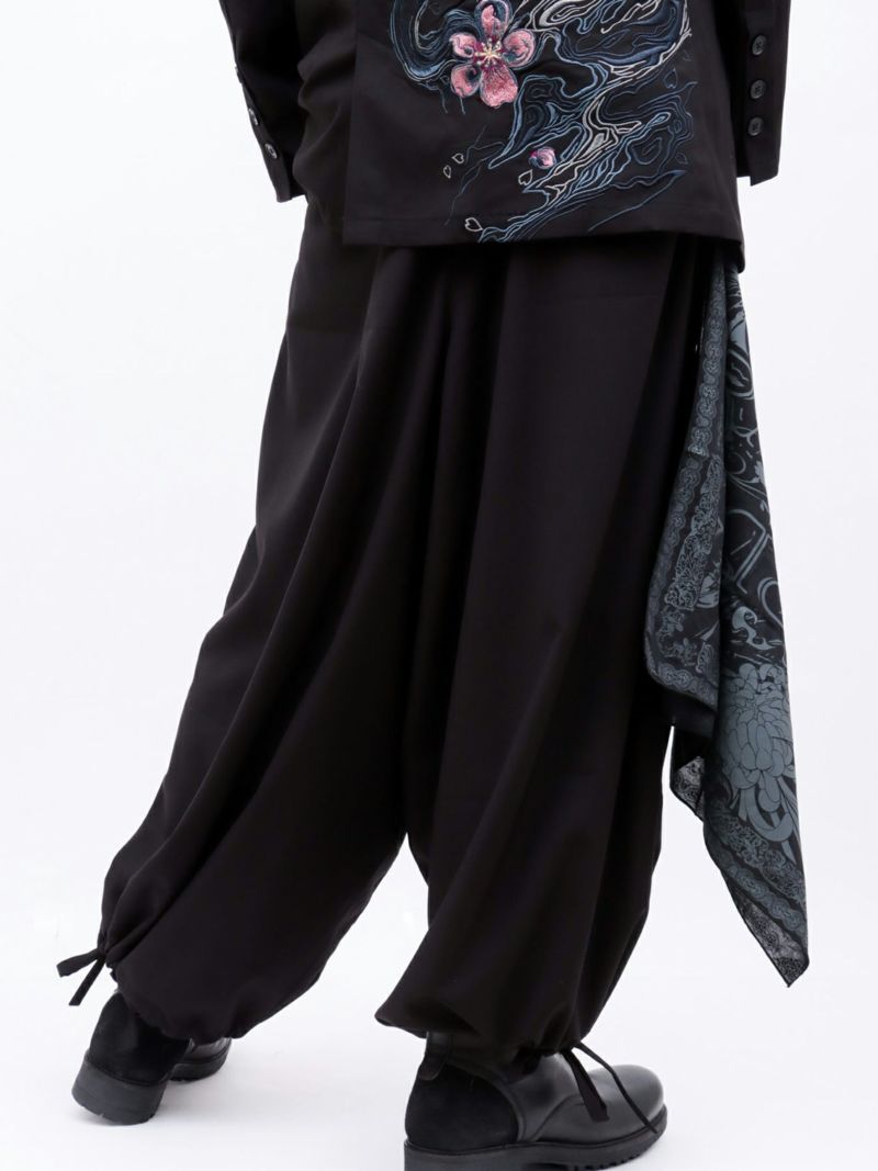 【DRASTIC GARDEN】“煙の桜”総刺繍ワイドパンツ