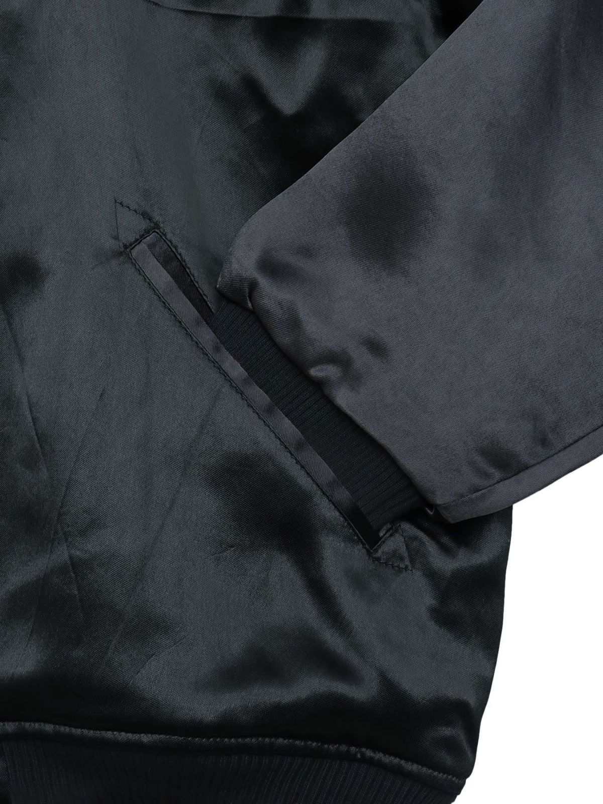 【絡繰魂・漆】“八咫烏と彼岸花”総刺繍リバーシブルスカジャン〔別注〕