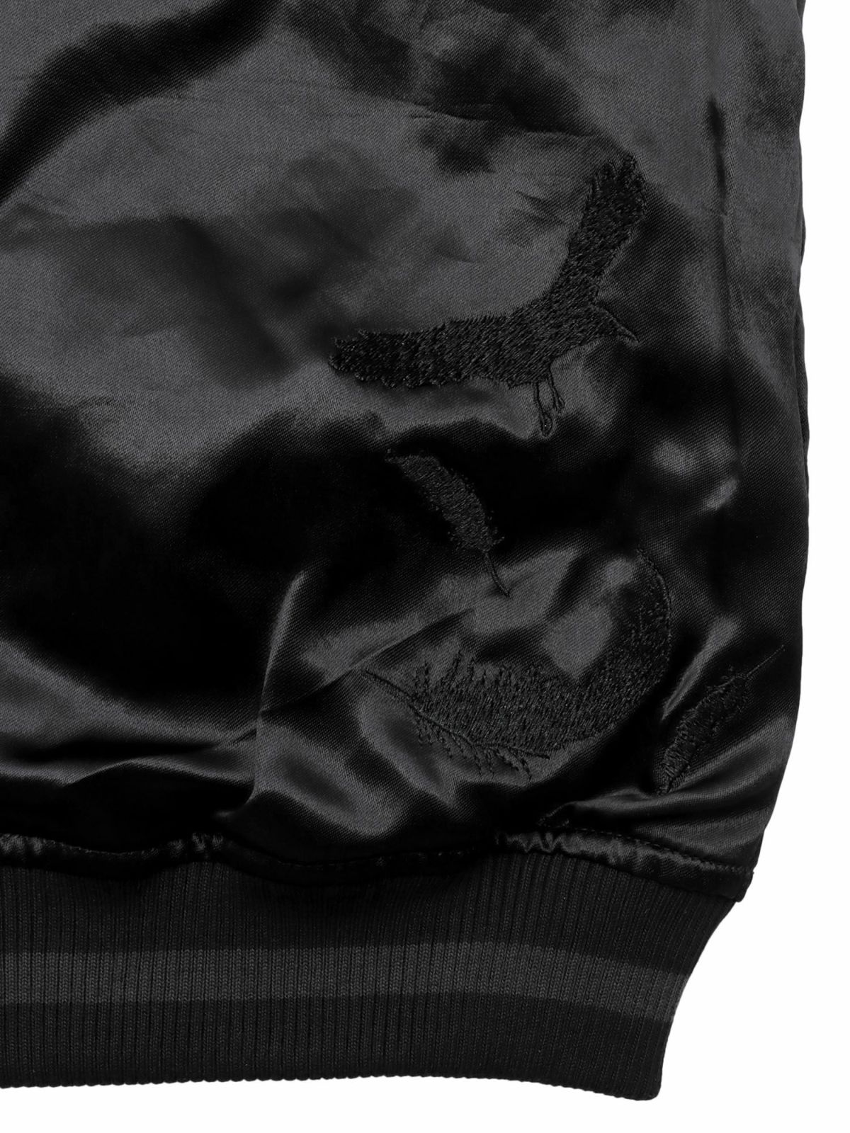 【絡繰魂・漆】“八咫烏と彼岸花”総刺繍リバーシブルスカジャン〔別注〕