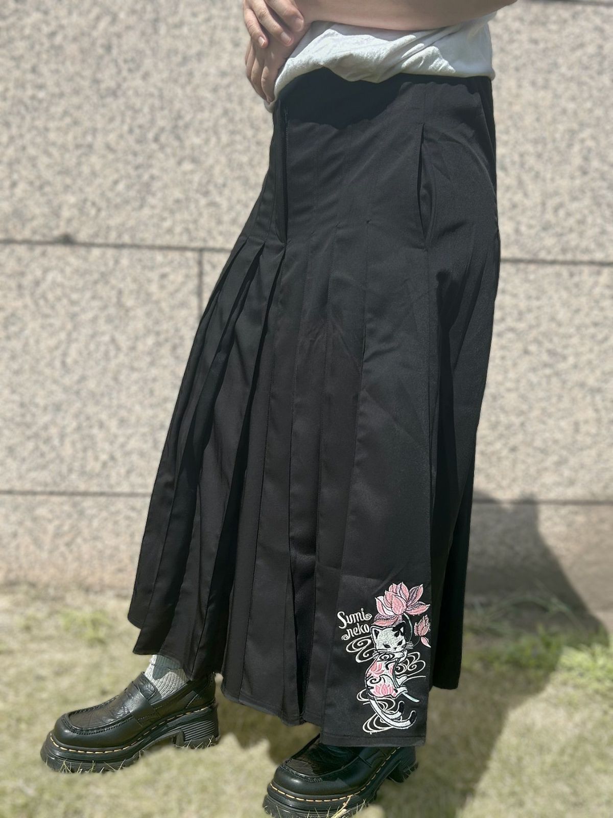 【SUMINEKO】“蓮とスミネコ”総刺繍スカートパンツ〔lady's〕