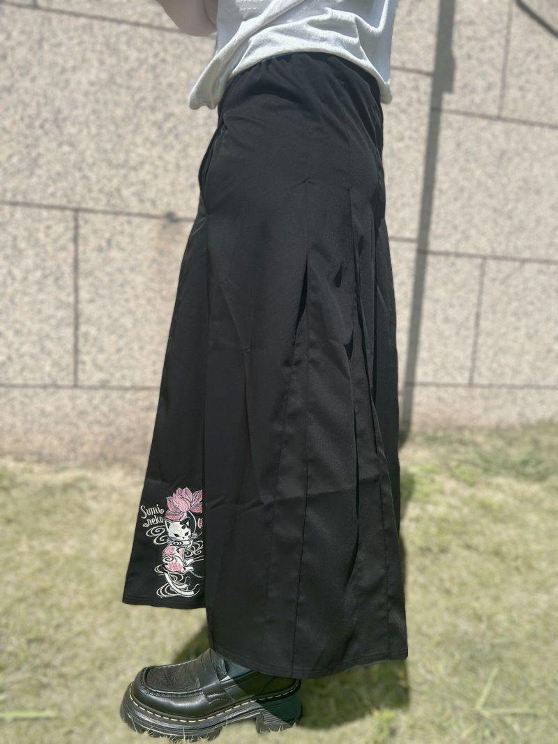 【SUMINEKO】“蓮とスミネコ”総刺繍スカートパンツ〔lady's〕