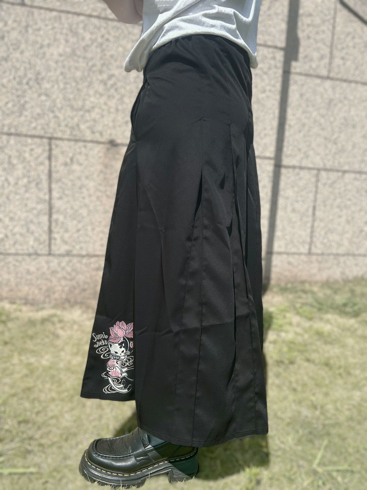 【SUMINEKO】“蓮とスミネコ”総刺繍スカートパンツ〔lady's〕