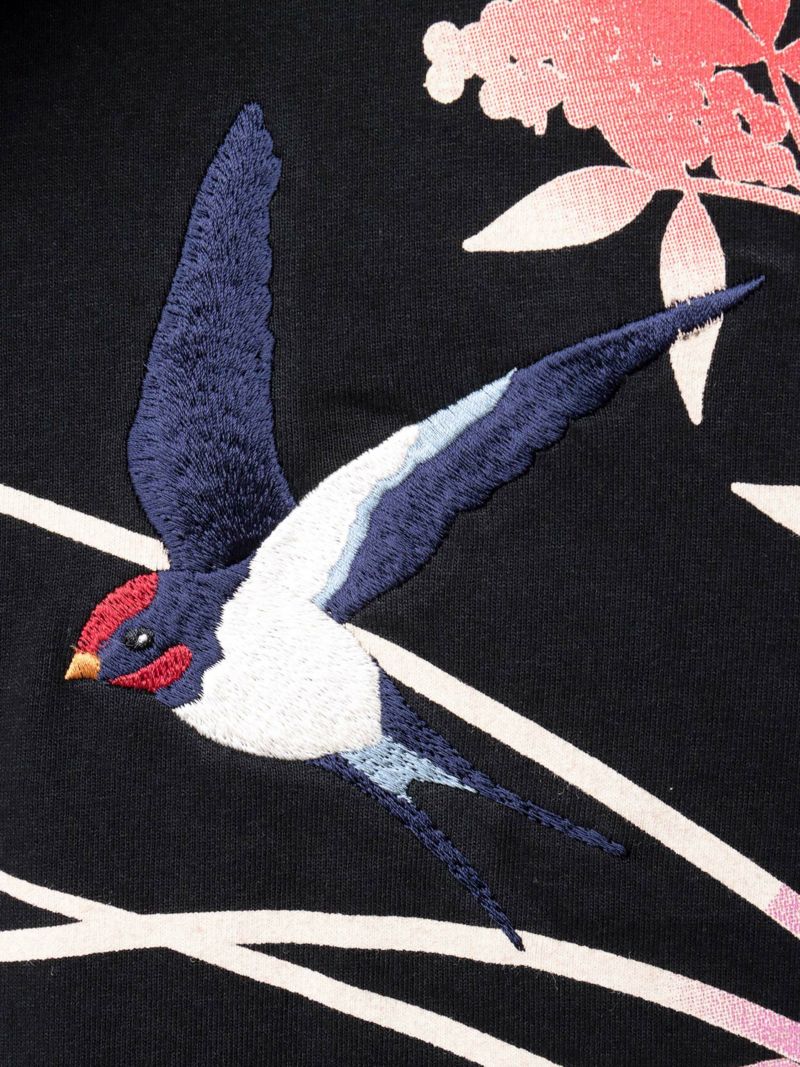 【雅結×錦】“ツバメと秋の草花”刺繍入りZIPパーカー〔別注〕