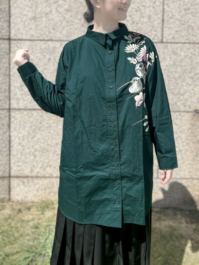 ＜秋の大予約会＞【雅結×錦】<br>“シマエナガと秋の草花”刺繍入りロングシャツ〔別注〕