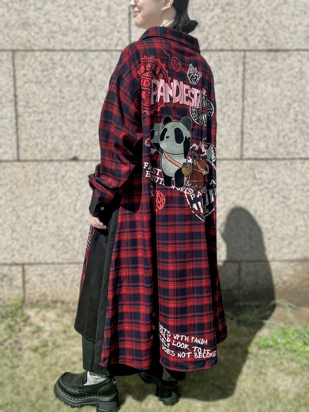 【PANDIESTA JAPAN】“自撮りパンダ”チェック切替ロングシャツコート〔別注〕