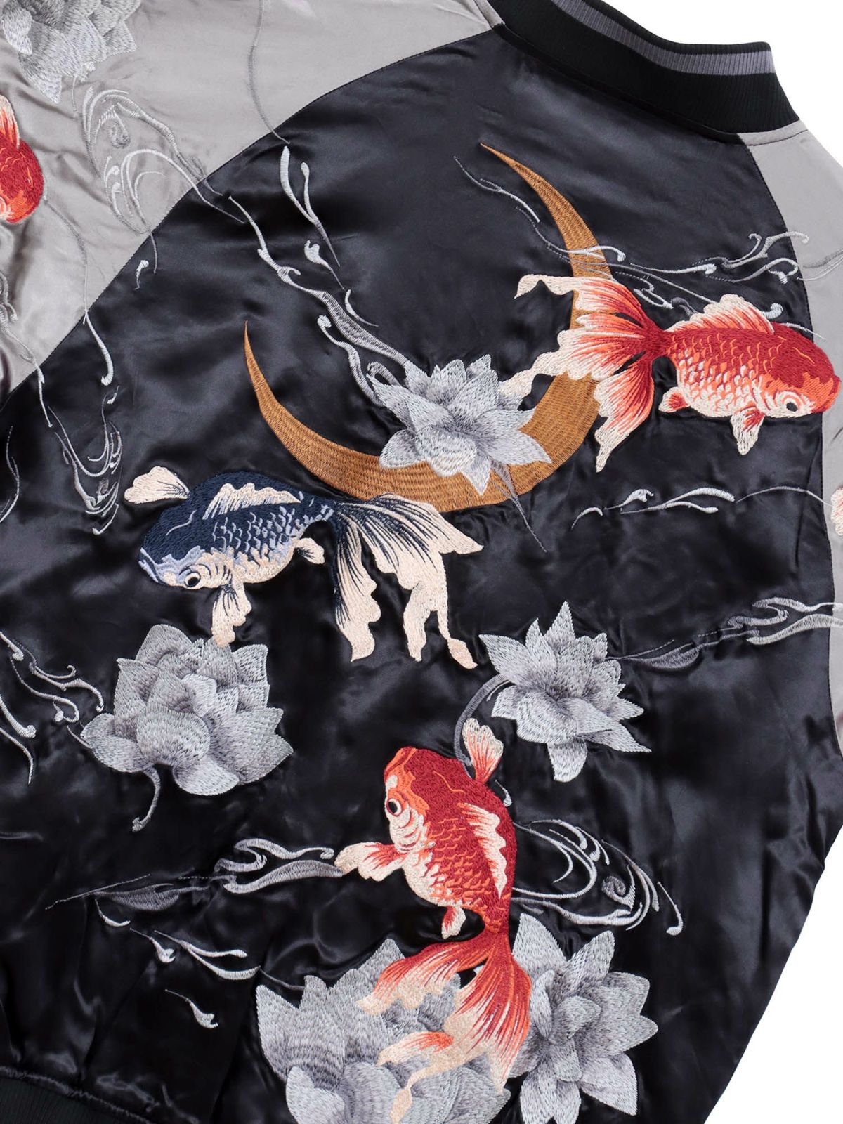 【絡繰魂・粋】“金魚と蓮流水”総刺繍リバーシブルスカジャン