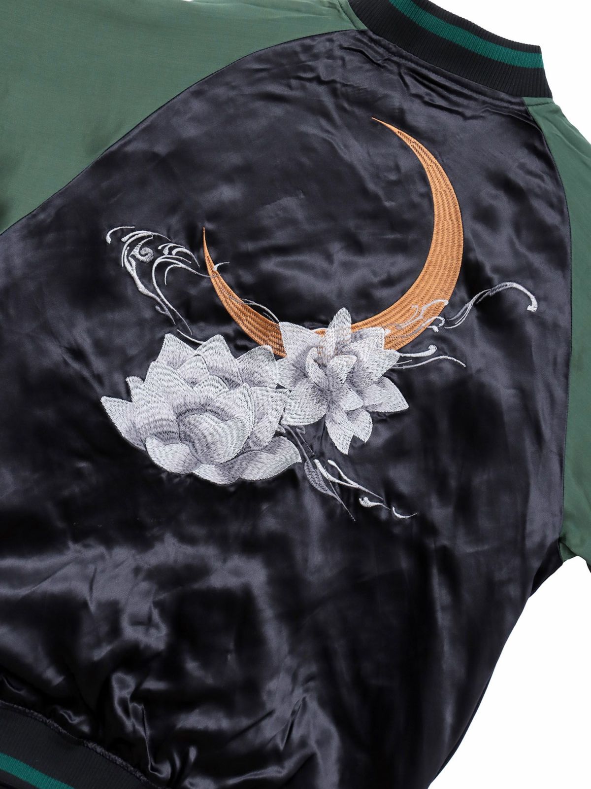 【絡繰魂・粋】“金魚と蓮流水”総刺繍リバーシブルスカジャン