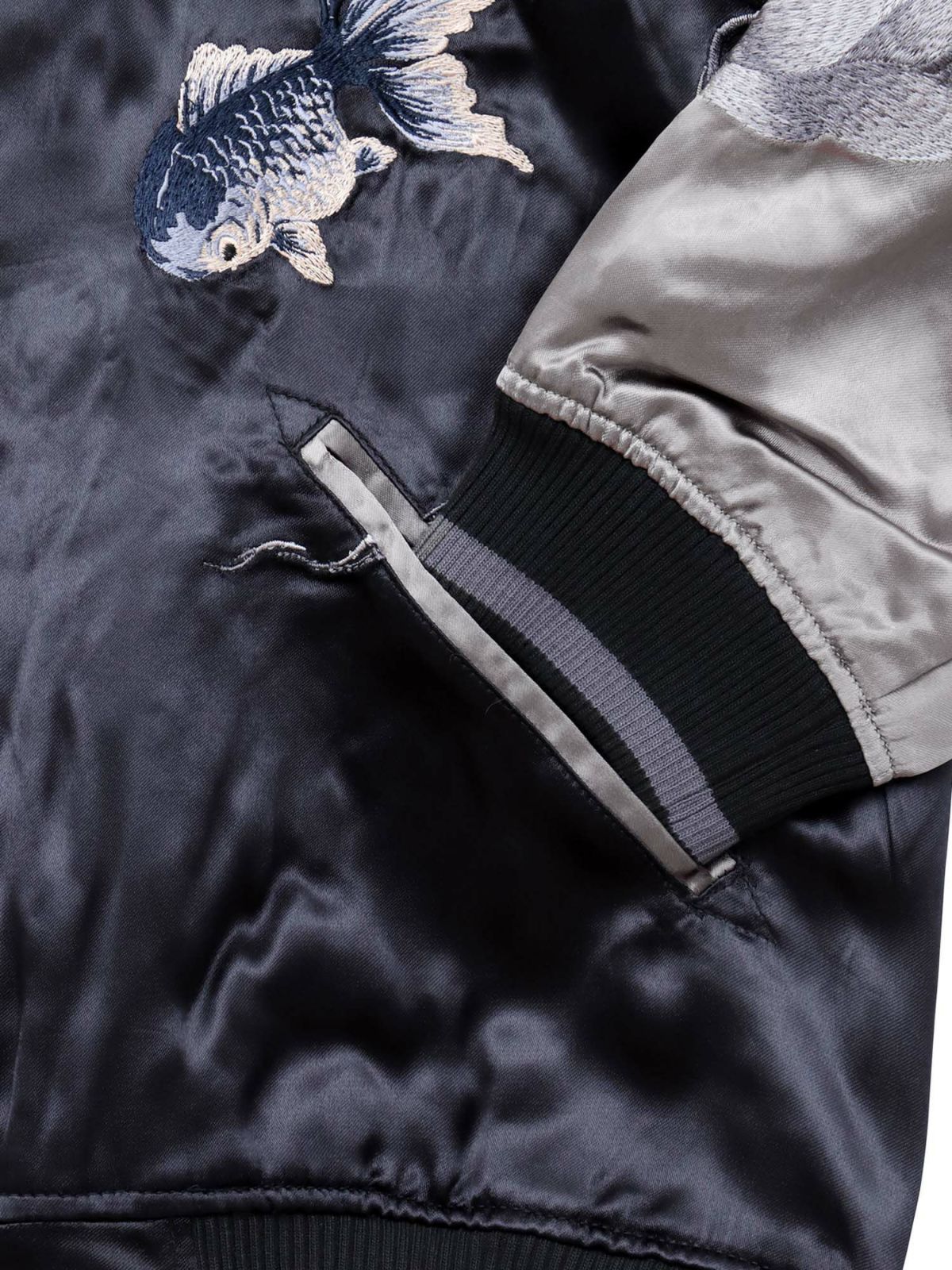 【絡繰魂・粋】“金魚と蓮流水”総刺繍リバーシブルスカジャン