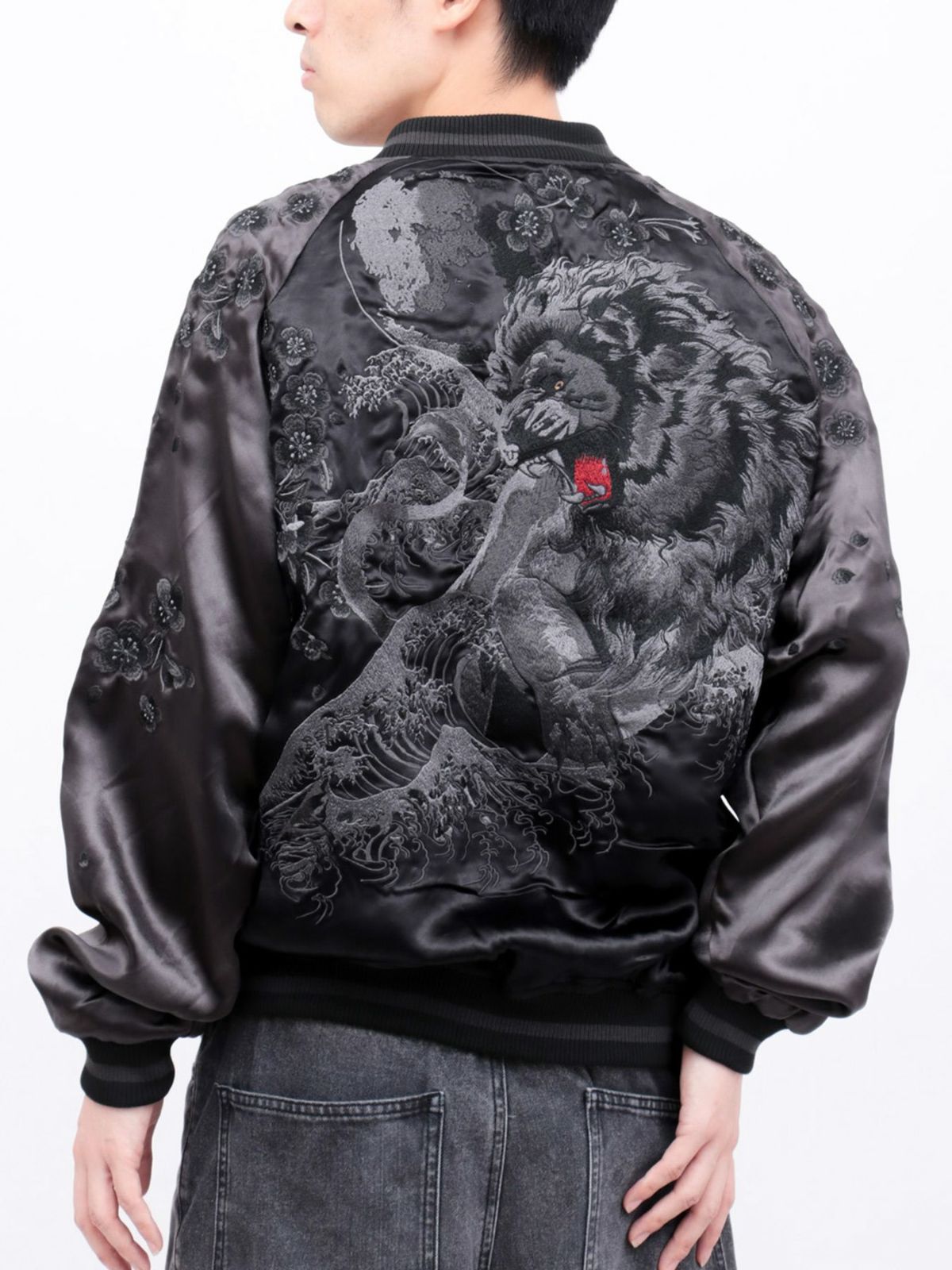 【絡繰魂・漆】“漆の獅子”総刺繍リバーシブルスカジャン