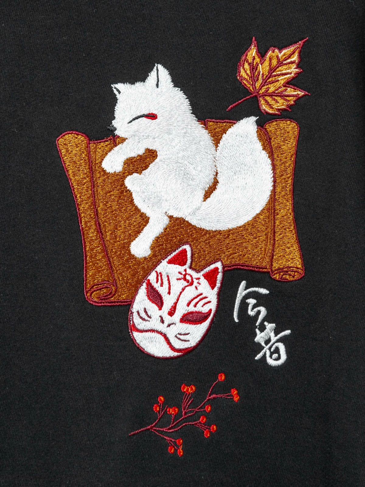 【今昔 -KON-JAKU-】“狐に化ける秘伝の書”総刺繍 半袖プルパーカー