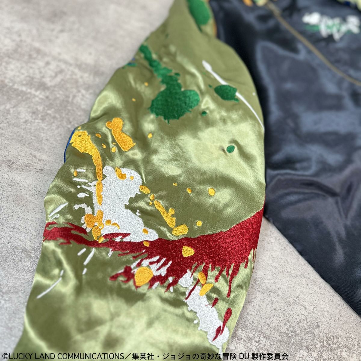 ＜予約＞【絡繰魂・粋×ジョジョの奇妙な冒険】岸辺露伴リバーシブルスカジャン