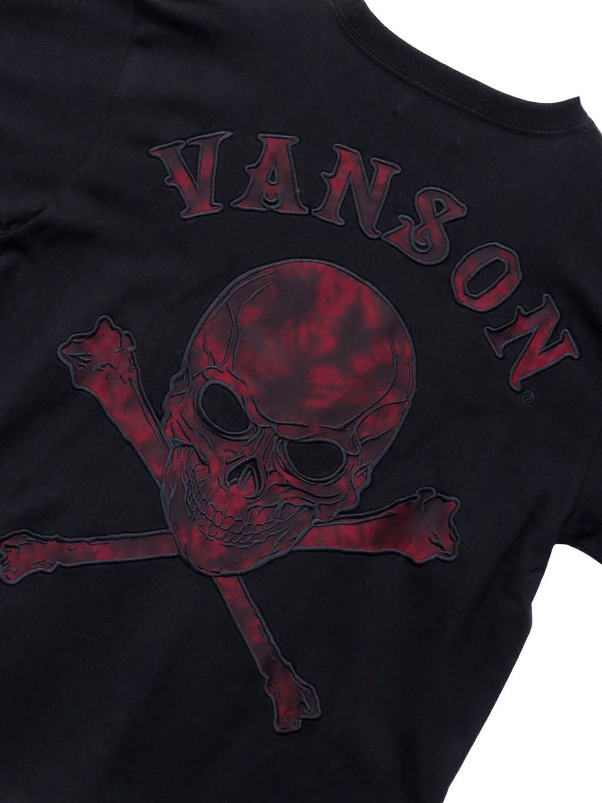 【VANSON】“パッチレススカル”刺繍入りロンT