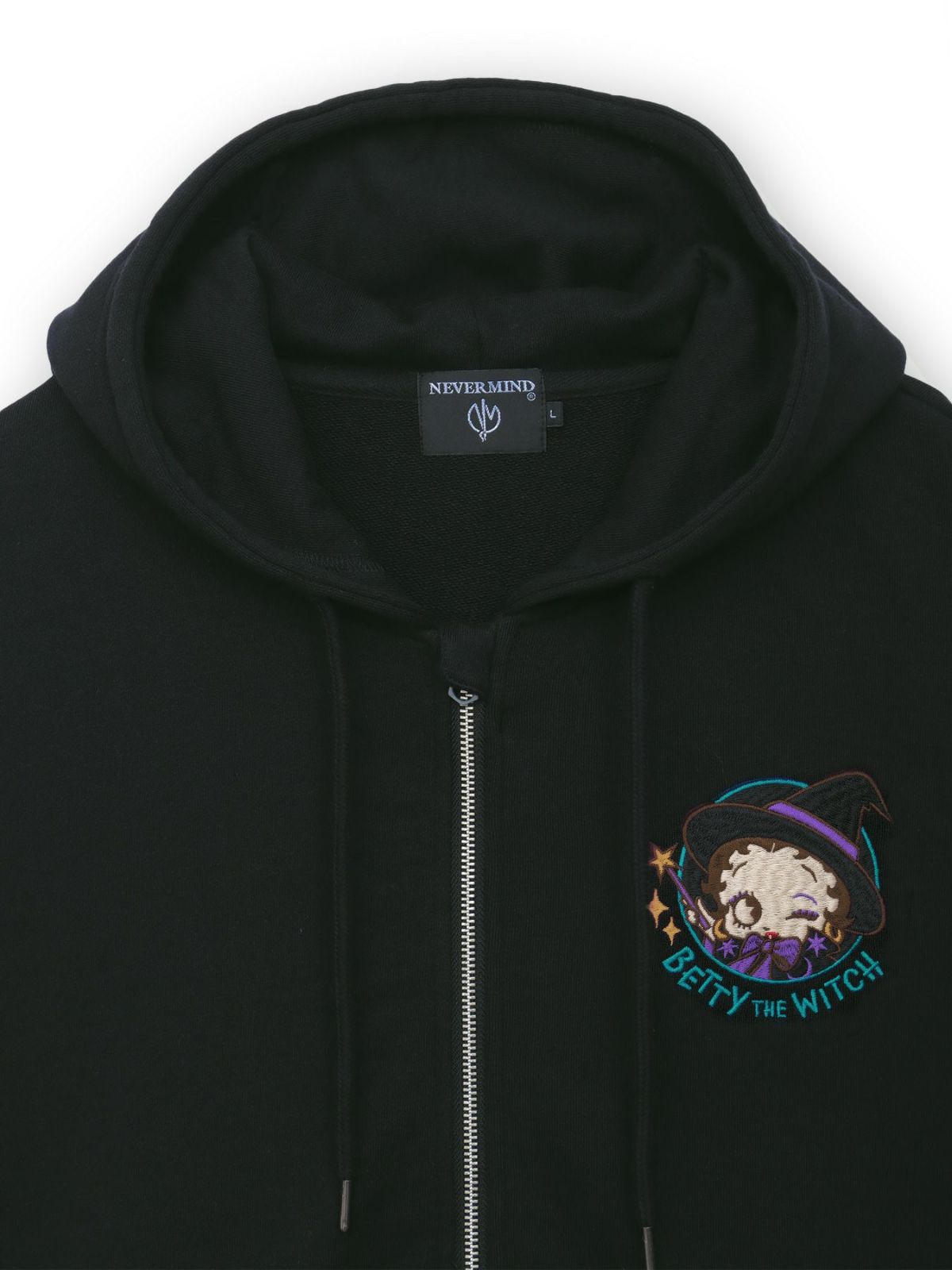 【BETTY BOOP】“BETTY THE WITCH”刺繍入りZIPパーカー〔別注〕